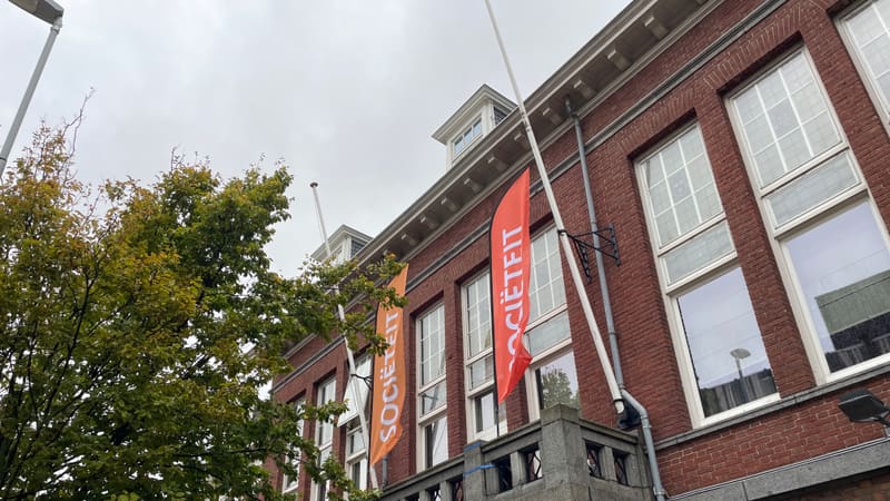 De Sociëteit in de krant